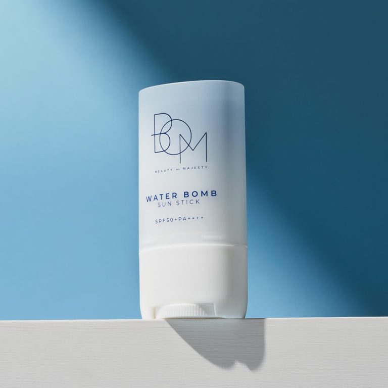 Hidratáló napvédő stift BOM Water Bomb Sun Stick SPF50+ PA++++
