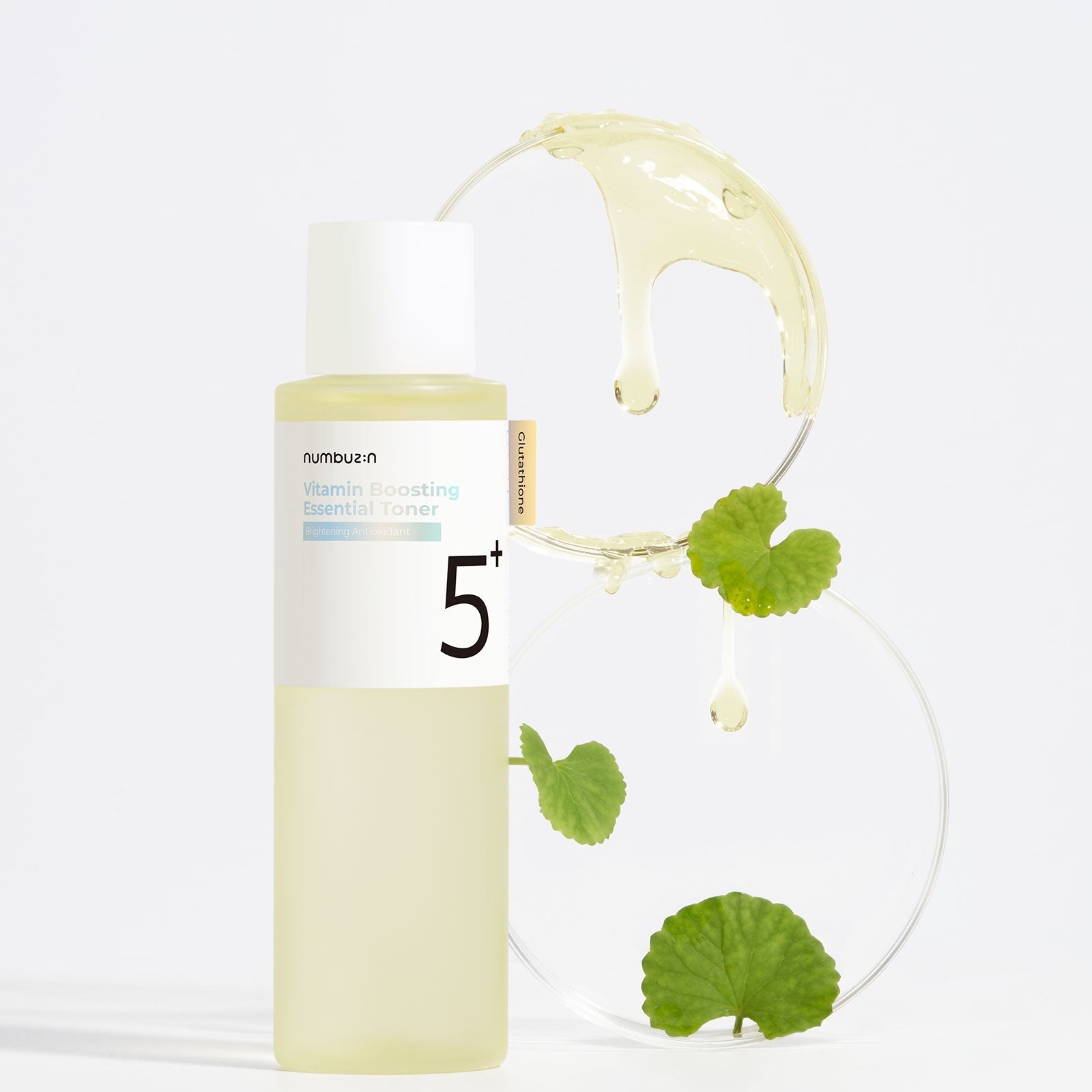 Numbuzin No.5 Vitamin Boosting Essential Toner usage step